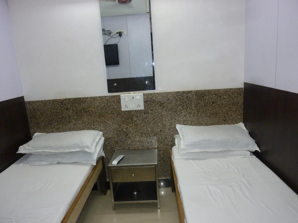 Yadgar Guest House 孟买 外观 照片