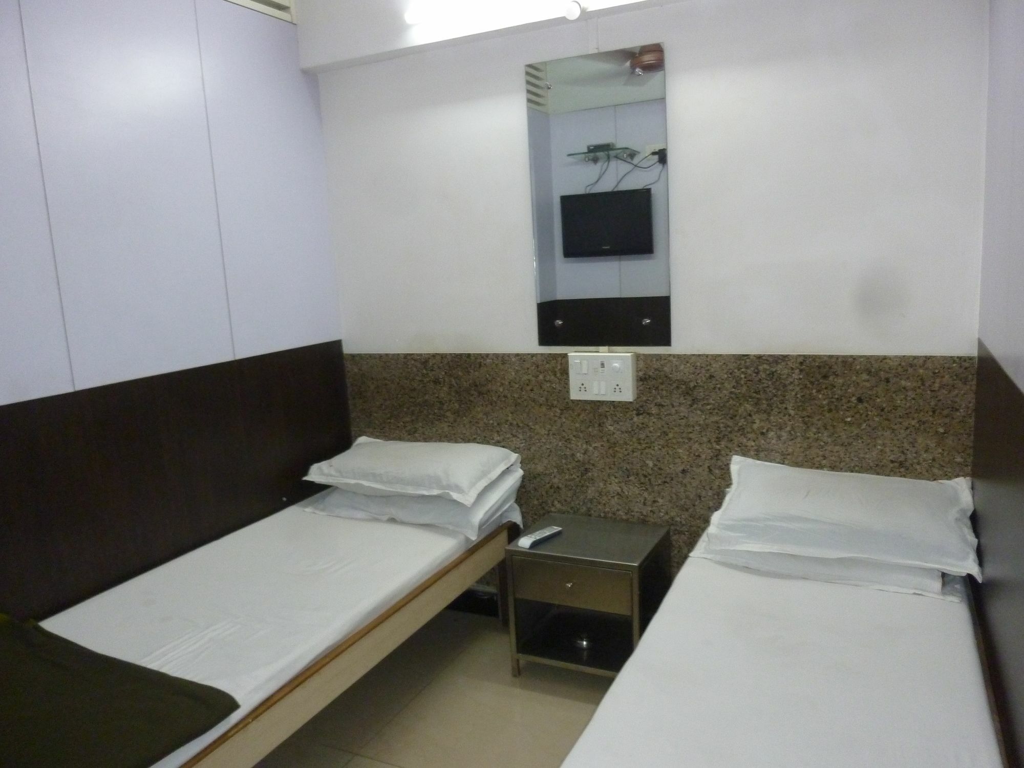 Yadgar Guest House 孟买 外观 照片